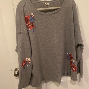 D/C Jeans Grey Flower Top